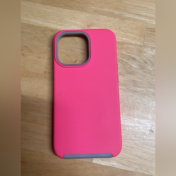 Bundle of 2 Pink IPhone 13 Cell Phone Cases - Picture 3 of 5